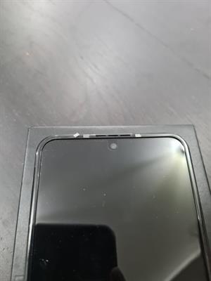 Samsung Galaxy Z Flip4 8/256, color grafite, prezzo leggermente trattabile - Foto 5