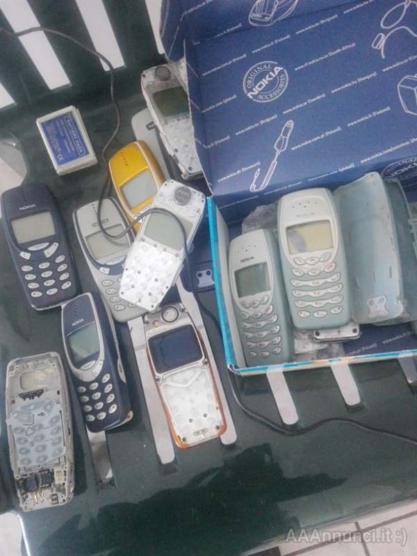Foto 8Telefonini per collezionisti