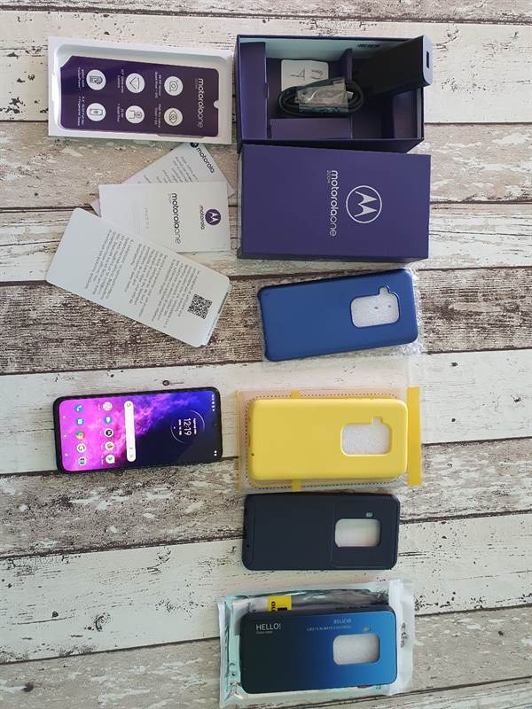 Foto 7Smartphone Android Motorola One Zoom, ottimo stato