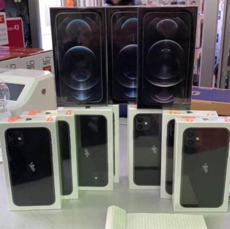 Foto 9Iphone 11/12 pro e max . Prezzo 60000