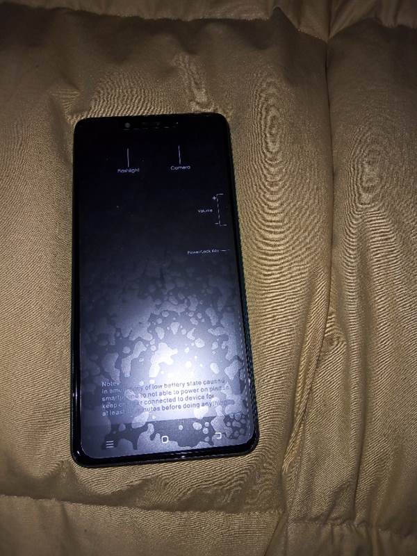 Cellulare nuovo, memoria 64 gb