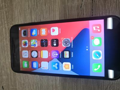 Vendesi iPhone 8 tenuto benissimo - Anteprima 2