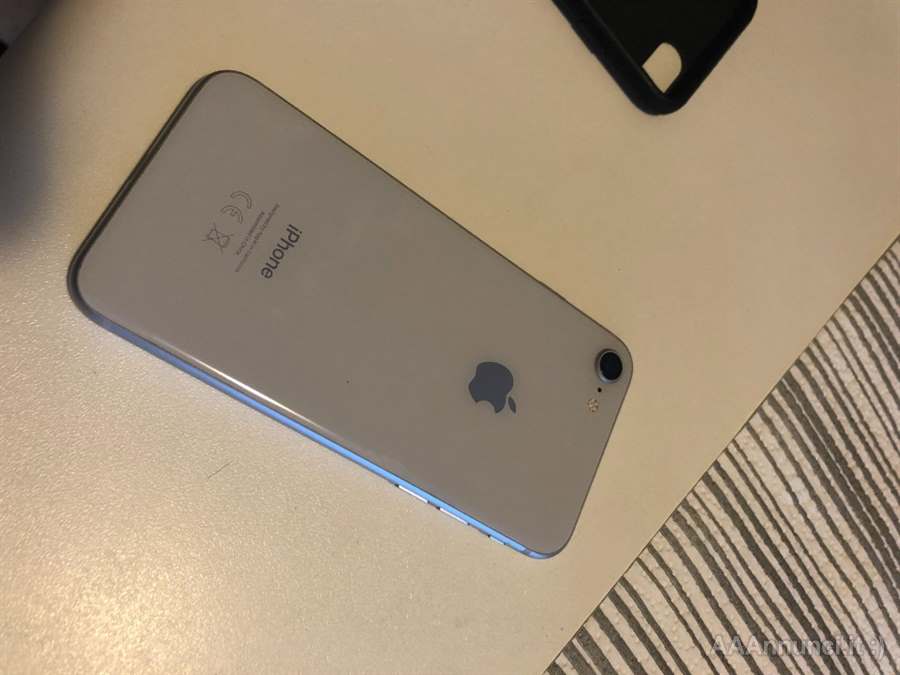 Foto 4Iphone 8 - 64 GB - Bianco - come Nuovo