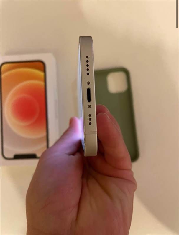 Foto 2IPhone 12 64 gb, come nuovo
