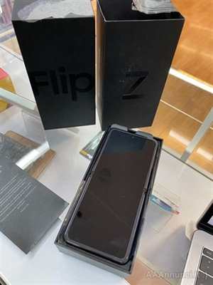 Samsung Galaxy Z Flip Black