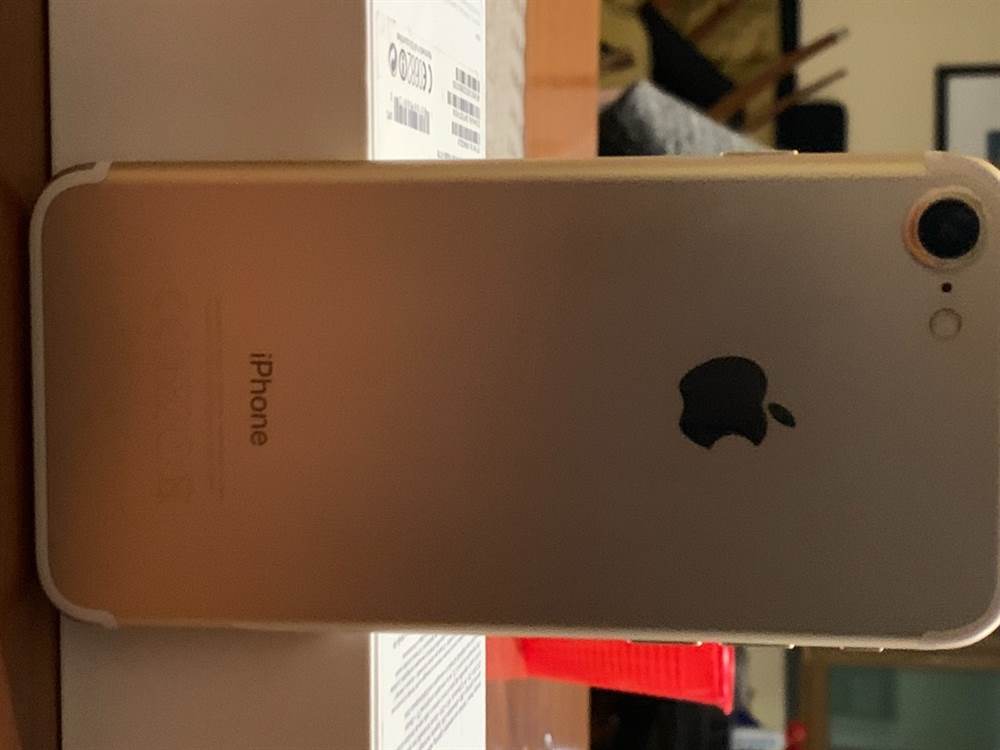 Foto 3IPhone 7 128 gb gold