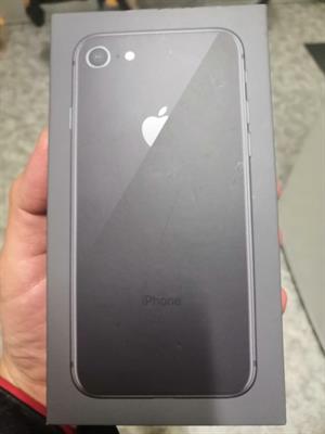 iPhone 8 tenuto benissimo