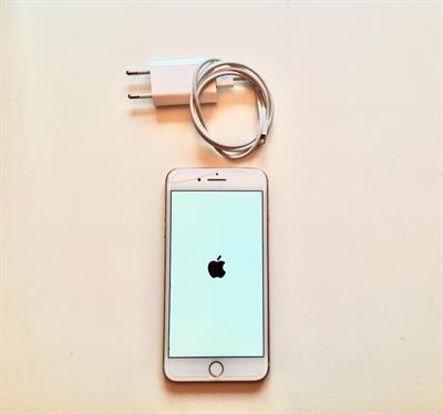 IPhone 8 Plus rose gold 64 gb