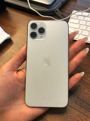 Vendesi Iphone 11 Pro, come nuovo - Anteprima 2