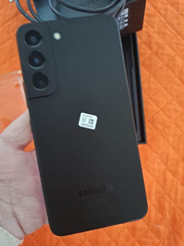 Foto 6Cellulare Samsung s22, come nuovo, in ottime condizioni