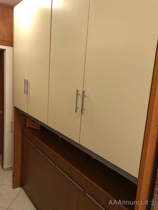 Foto 4Armadio a 5 ante con letto estraibile, come nuovo