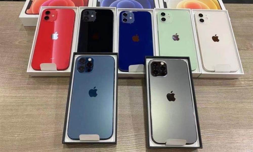 Foto 3Iphone 11/12 pro e max . Prezzo 60000