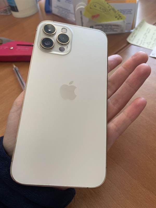 Foto 6I Phone 12 pro max 256 gb buone condizioni, colore Gold