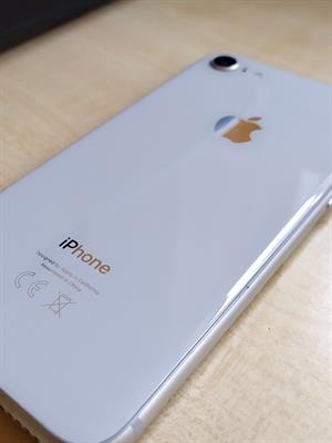 IPhone 8, 64GB, bianco