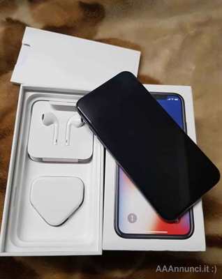 Iphone X con accessori