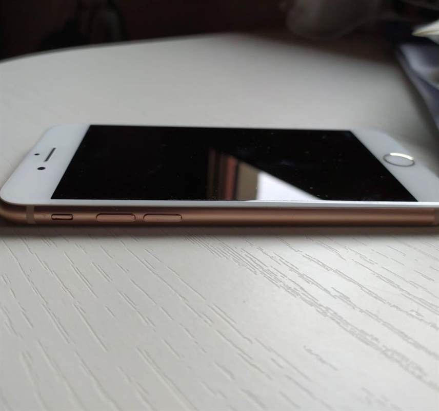 Foto 5IPhone 8 oro 64gb